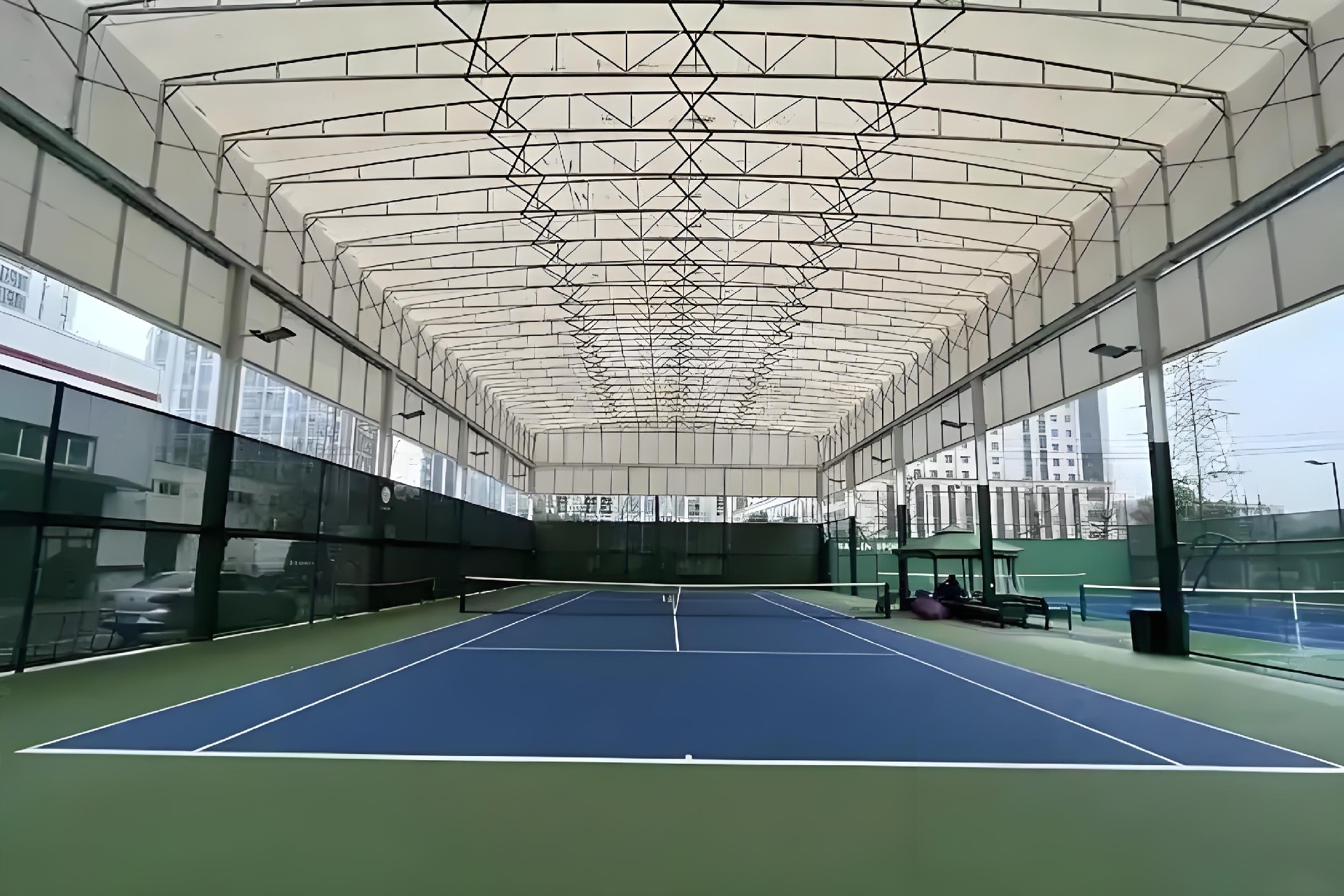 球场双边立柱电动雨棚 (4).jpg